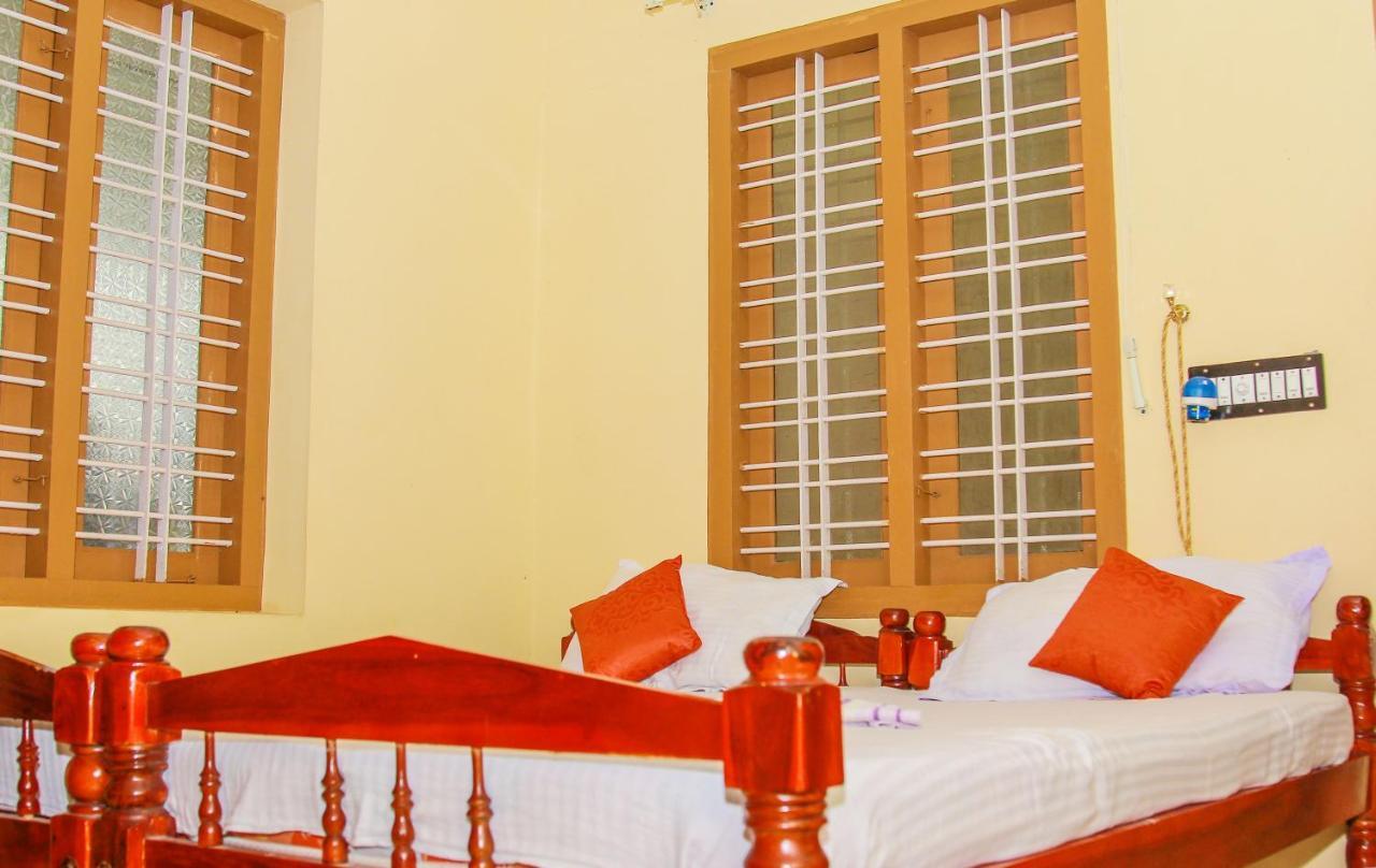 Aramana Holiday Inn Alappuzha Номер фото